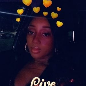 Meet your Posher, Anitra